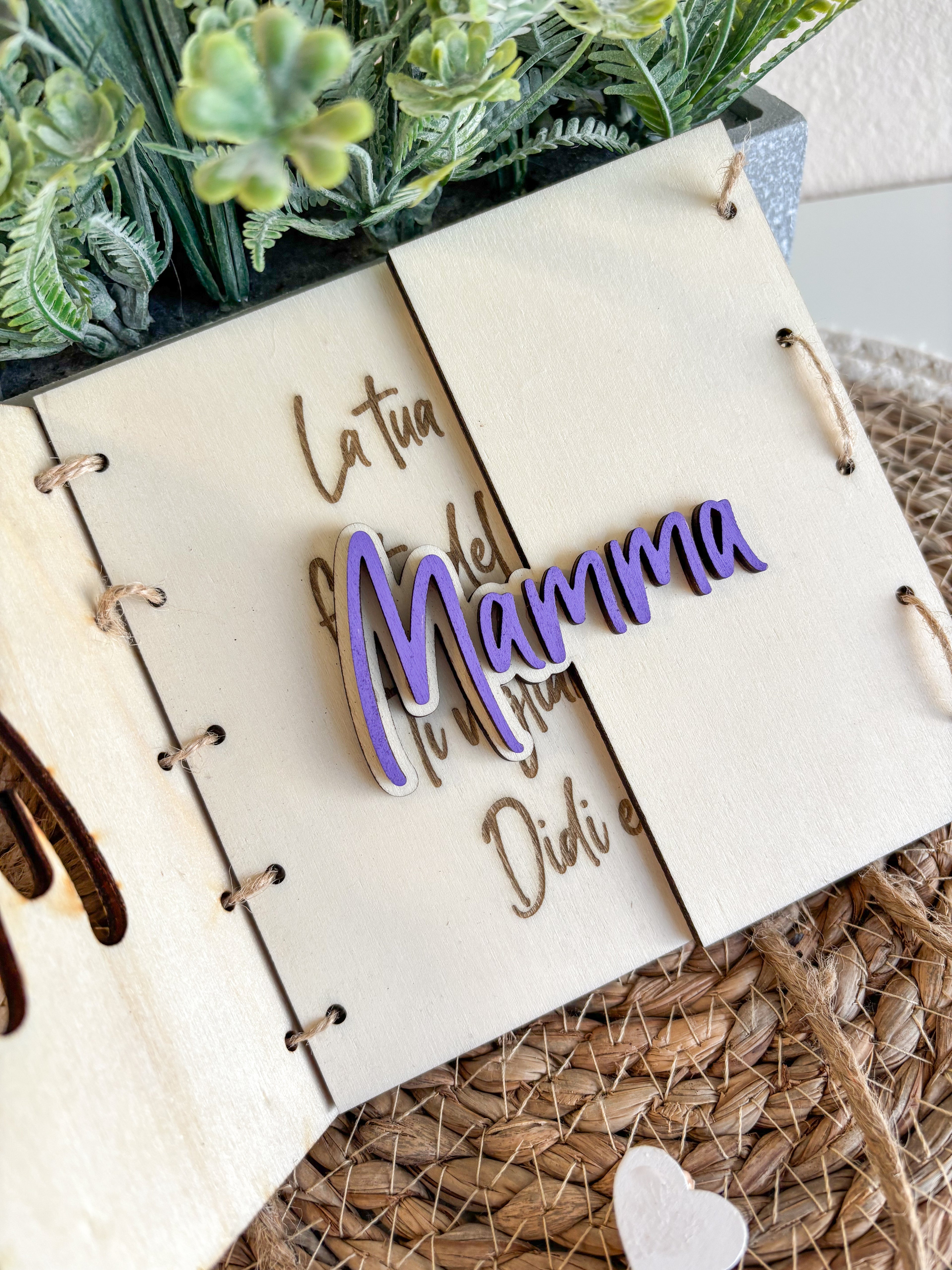 Biglietto regalo in legno per la Festa della Mamma